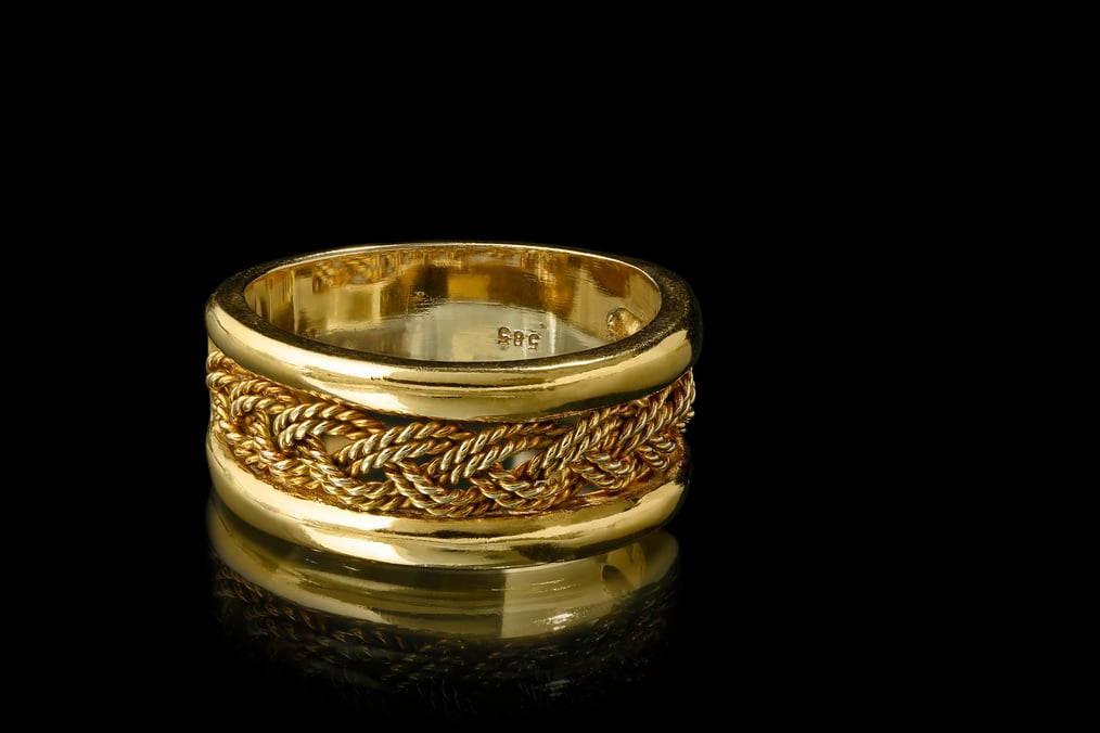 gold ring